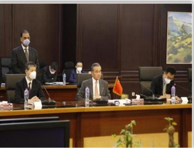 وزير خارجية الصين خلال زيارت لمصر