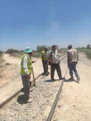 غلق 10 معابر مخالفة وغير قانونية علي السكة الحديد بالوحدة المحلية لقرية الناصر بأبو المطامير
