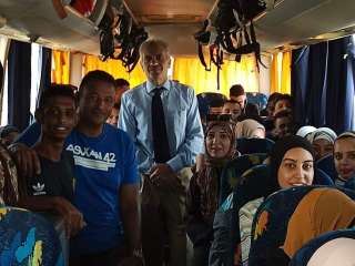 جامعة أسوان تنظم رحلات توعوية لتعريف الطلاب بمعالم مصر السياحية